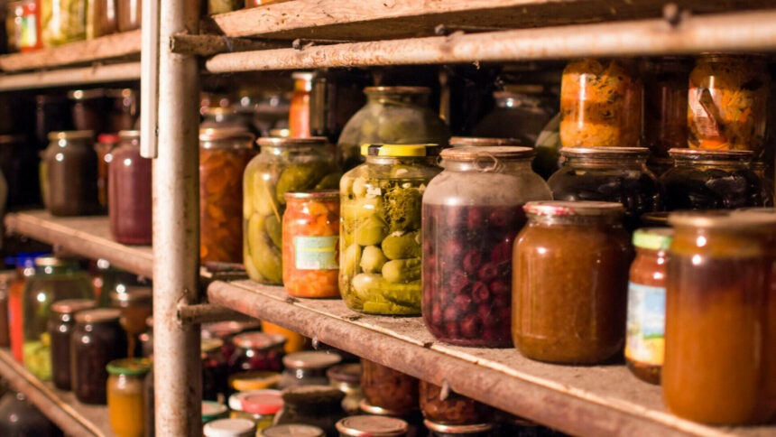 img Conserve pentru iarnă. Ce nu trebuie să lipsească din cămara unei gospodine