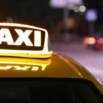 img Doi bărbați din București au bătut un taximetrist și i-au furat mașina