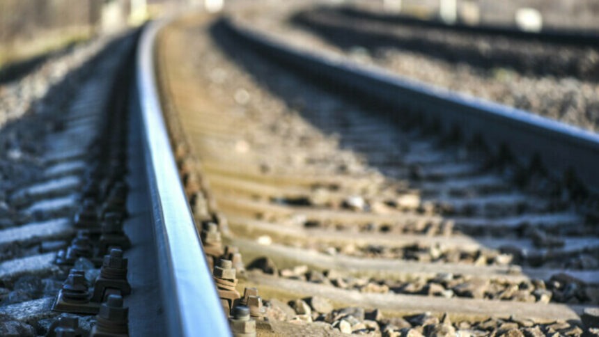 img Accident feroviar în județul Timiș: un vagon a deraiat și șapte trenuri staționează în gări adiacente