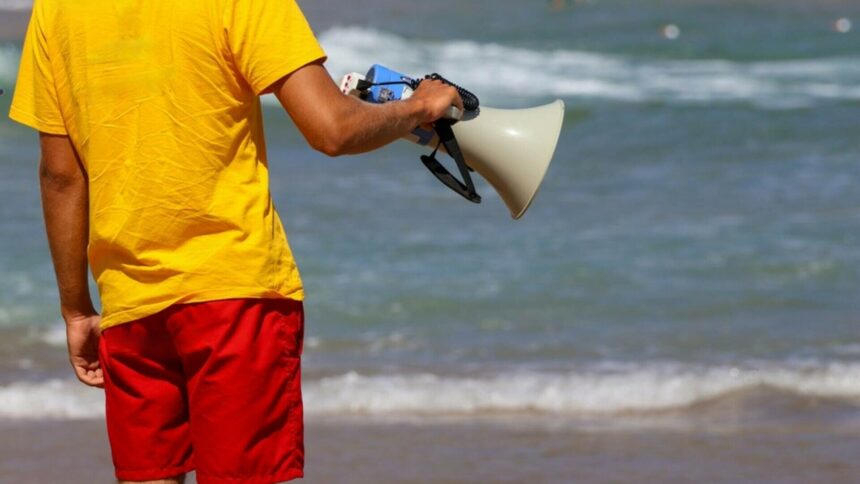 img Salvamar amendat după ce a salvat o femeie de la înec