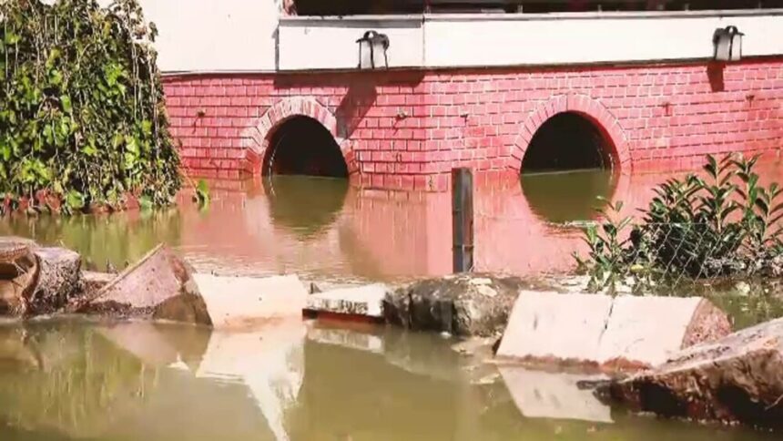 img Inundatii devastatoare in Ungaria din cauza cresterii debitului Dunarii