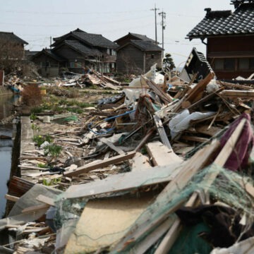 img Inundații și alunecări de teren în Japonia