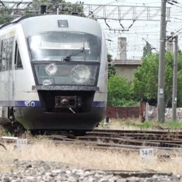 img Experiența neplăcută a călătorilor cu „Trenul groazei” de la Oradea la București