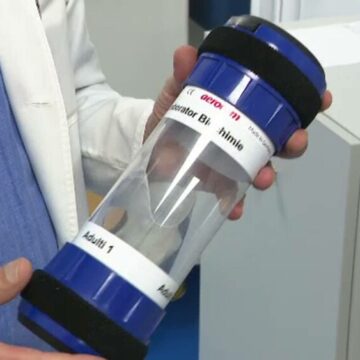 img Sistemul de transport pneumatic care elimină riscurile de contaminare a probelor medicale