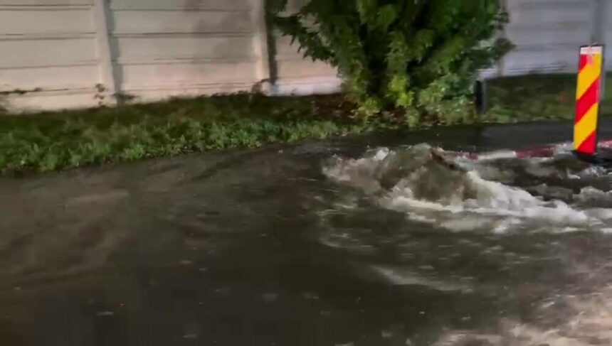 img Furtună în Bucureşti – Mijloace de transport blocate la Podul Grozăveşti