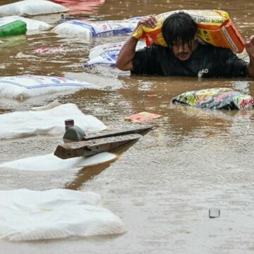 img Inundații catastrofale în Nepal: peste 150 de morți și zeci de dispăruți