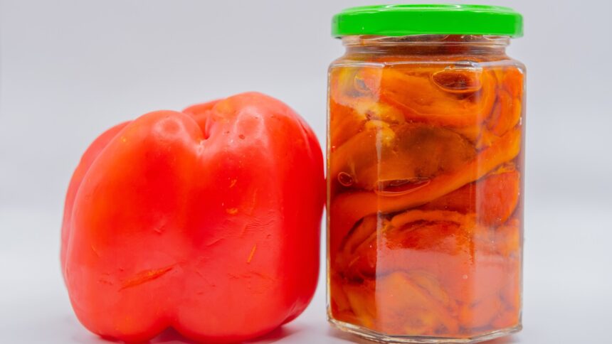img Cum să prepari ardei copți la borcan pentru iarnă – Rețete delicioase și simple