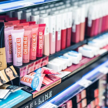 img Magazinele, obligate să pună etichete speciale pentru a nu mai înșela clienții