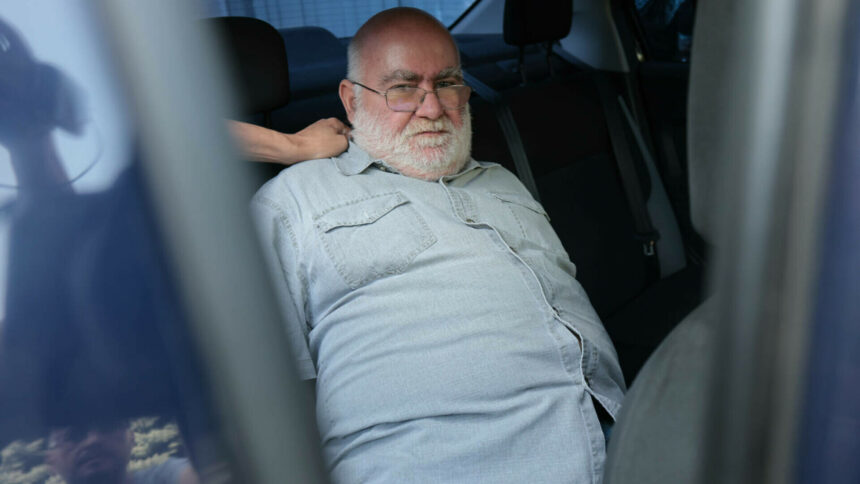 Profesorul Alfred Bulai a dat în judecată SNSPA după ce i-a fost desfăcut contractul de muncă