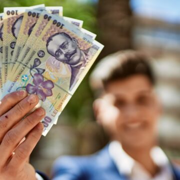 img Job-ul din România plătit cu 250 de lei pe zi. Oamenii vin din toată țara