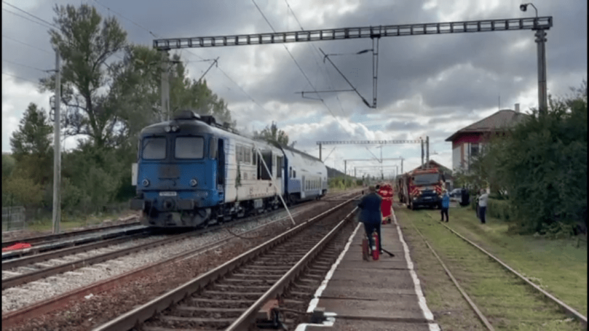 img Oprirea temporară a circulației feroviare între Lunca Bradului și Răstolița din cauza unei șine rupte