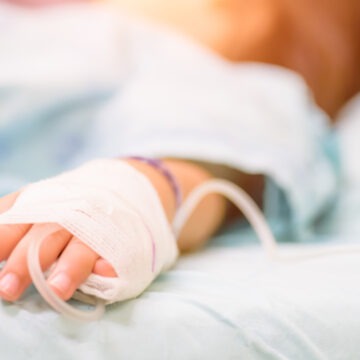 img Accident grav: Copil de 12 ani în stare critică după electrocutare