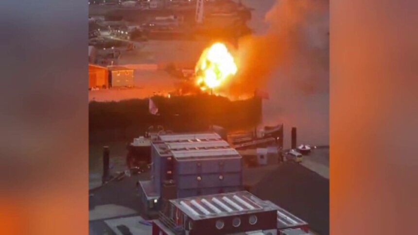 img Incendiu pe un platou de filmare din Londra