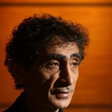 img Gabor Mate lansează cartea „Minți împrăștiate” la Ateneul Român