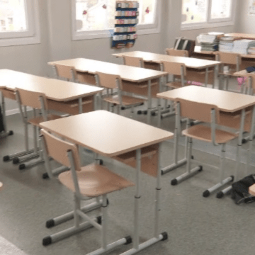 98 de unităţi de învăţământ din Galaţi cu activitate suspendată din cauza vremii