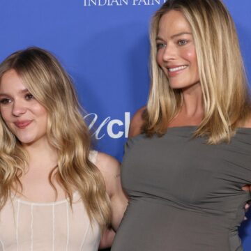 img Margot Robbie, viitoare mamă, strălucește pe covorul roșu