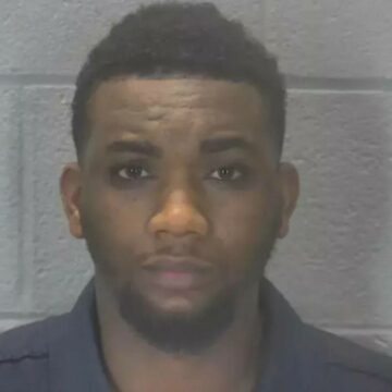 img Bebeluș mort găsit într-o găleată: Tatăl acuzat de crimă și asfixiere