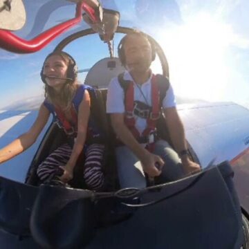 img Europa FM și-a lansat noua grilă de programe ”on air”, la propriu. A transmis în direct de la bordul unui avion în zbor