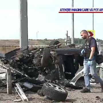 img Accident tragic pe autostrada A3: Șofer de 35 de ani rămas blocat în vehicul
