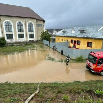img Inundatii in Bacau din cauza ploilor torentiale