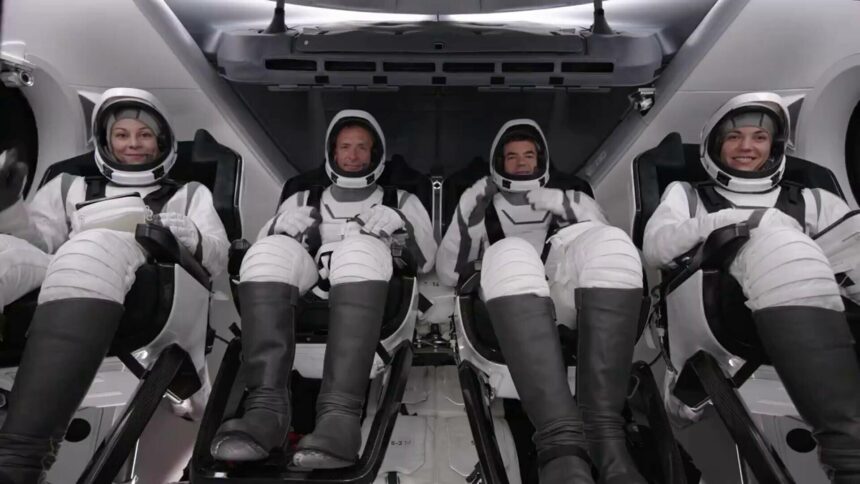 img Misiunea spațială privată Polaris Dawn revine pe Pământ după cinci zile pe orbită