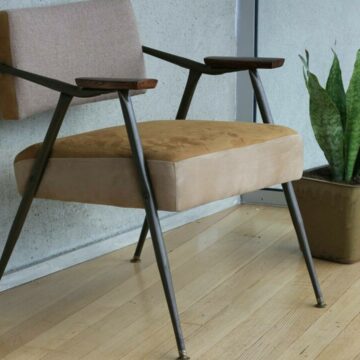 img Ce este parchetul laminat și care sunt avantajele și dezavantajele sale?