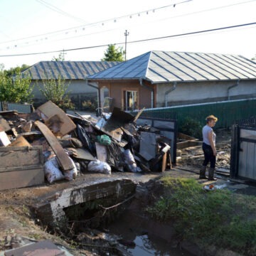 img Dezastrul lăsat în urmă de viiturile devastatoare în județele Galați și Vaslui
