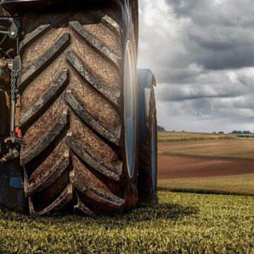 img Fabricarea unui nou tractor 100% românesc la Craiova