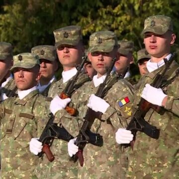 img Jurământul de credință al studenților militari în ziua Armatei Române