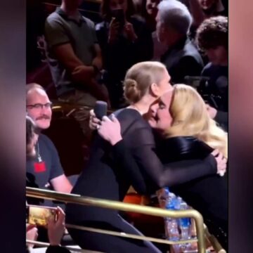 Întâlnire emoționantă între Adele și Celine Dion la concertul din Las Vegas