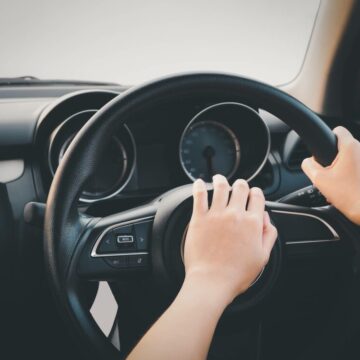 img Tragedie in Suceava: Un adolescent de 15 ani si-a omorat din greseala fratele de 2 ani