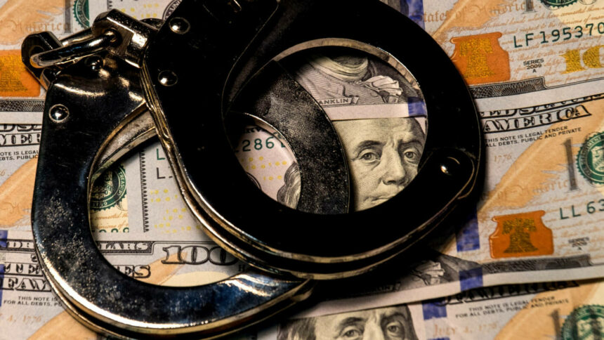 img Avertismentul Interpol despre grupările de crimă organizată: Lumea riscă să piardă lupta