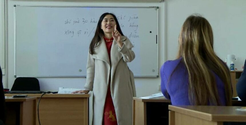 img Tinerii români, tot mai dornici să studieze în Asia