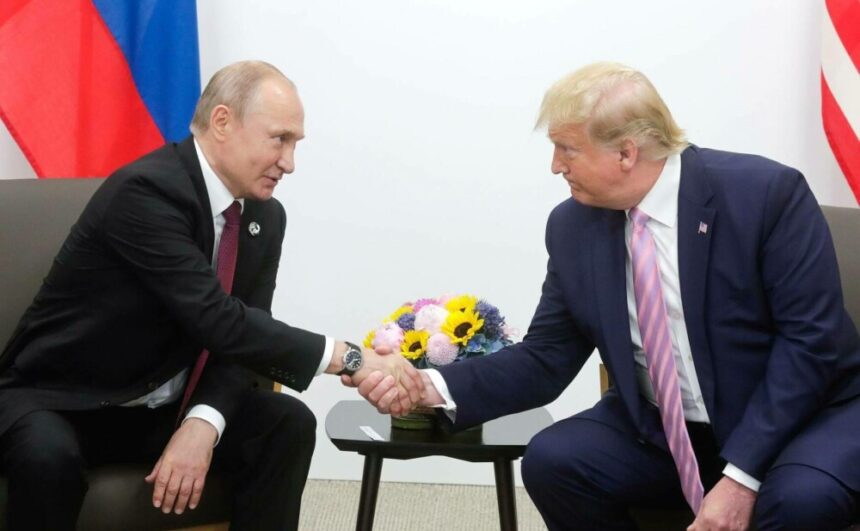 Vladimir Putin îl consideră pe Donald Trump o țintă ușoară