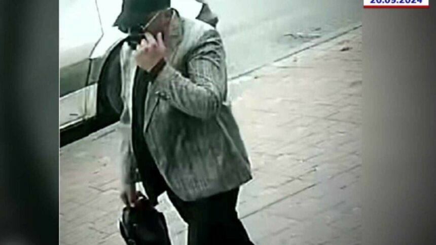 img Tâlharul a speriat angajații băncii cu un pistol cu apă. Arest preventiv în dosarul jafului eșuat de la Iași