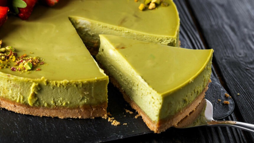 Cheesecake cu fistic, desertul perfect pentru orice ocazie