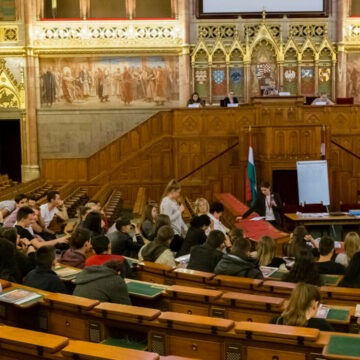 Deputatul amendat pentru cuvântul rostit în Parlamentul Ungariei