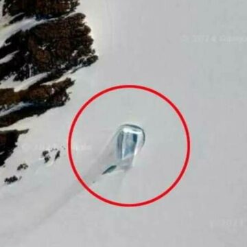 img Descoperirea ușii înghețate din Antarctica – realitate sau conspirație?