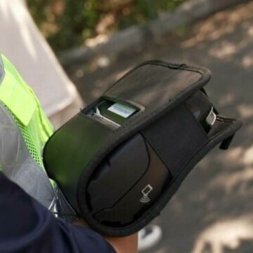 img Studenta reținută pentru furtul unei imprimante Zebra de pe mașina polițiștilor