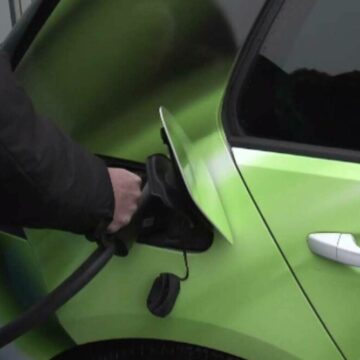 img Viitorul auto: Mașini hibride și plug-in în centrul atenției