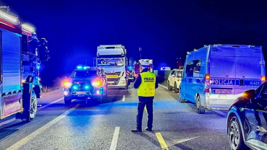 img Accident cu peste 20 de mașini în Polonia. Două persoane au murit și alte 12 sunt rănite