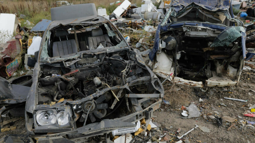 img Operațiune de amploare într-o comună din Dâmbovița. Sunt vizați cei care adună fier vechi. „Cine arde deșeuri, face pușcărie”