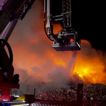 img Incendiu stins de pompierii din Constanța în Portul Murfatlar