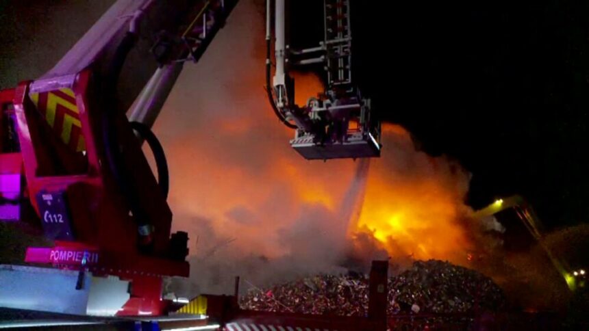 Incendiu stins de pompierii din Constanța în Portul Murfatlar