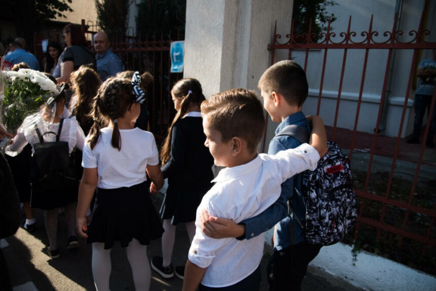 img Dreptul la bursă pentru elevii din școlile particulare și confesionale conform deciziei CCR