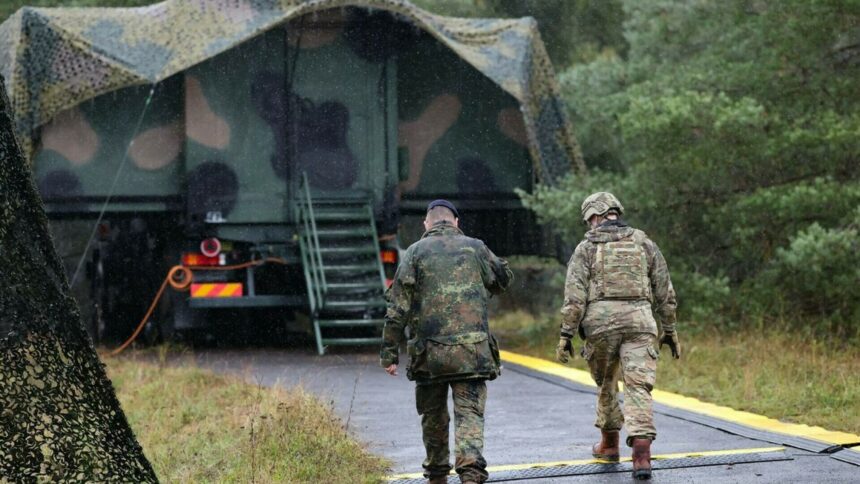 Recrutarea militară în Polonia: 230.000 de tineri convocați pentru evaluare