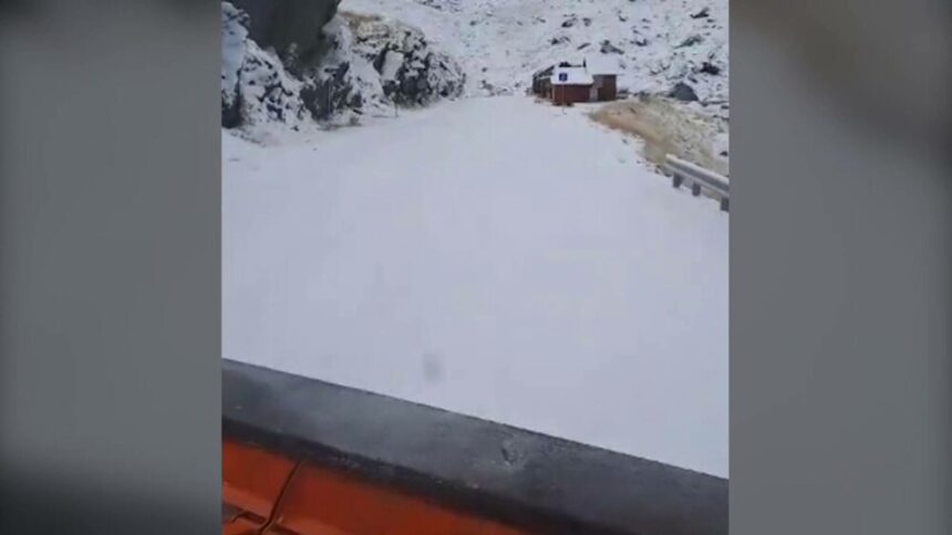 Ninsori și viscol în România. Locurile în care s-a depus strat de zăpadă. Când va ninge în București