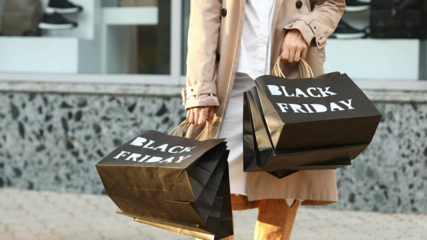 img Black Friday 2024 la Fashion Days: Tot ce trebuie să știi despre startul reducerilor la haine și accesorii