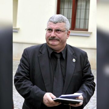 img Ce va face „Regina Întunericului” cu trupul lui Silviu Prigoană. „Sunt trei locuri în care îl vom duce”