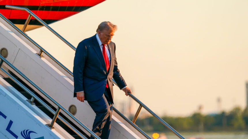 img Donald Trump și Joe Biden se întâlnesc la Casa Albă
